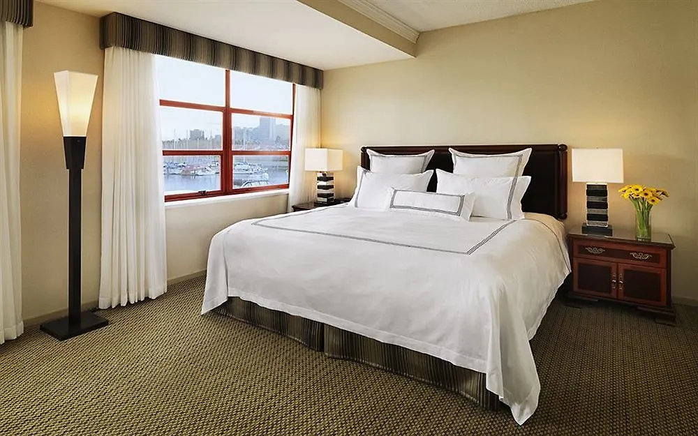 ***  Granville Island Hotel Vancouver Canada